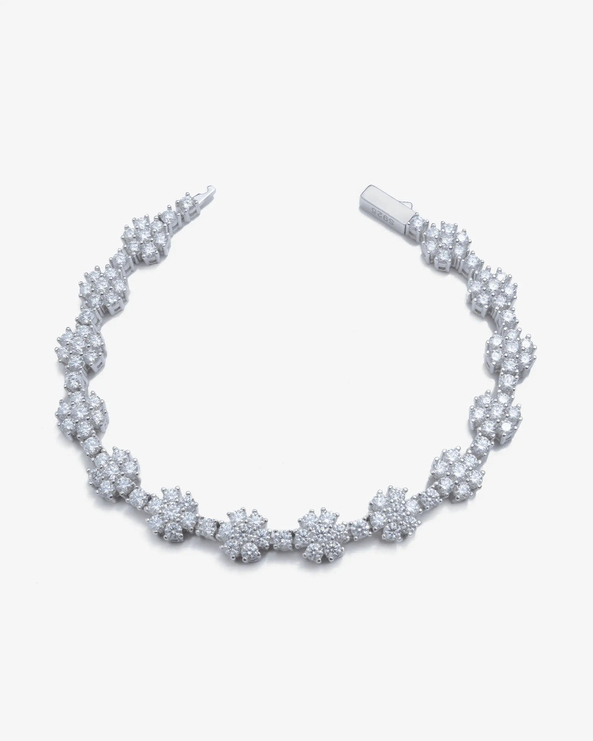 Moissanite Star Bracelet Yaluum